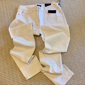 NWT Not Your Daughters Jeans white jeans 10